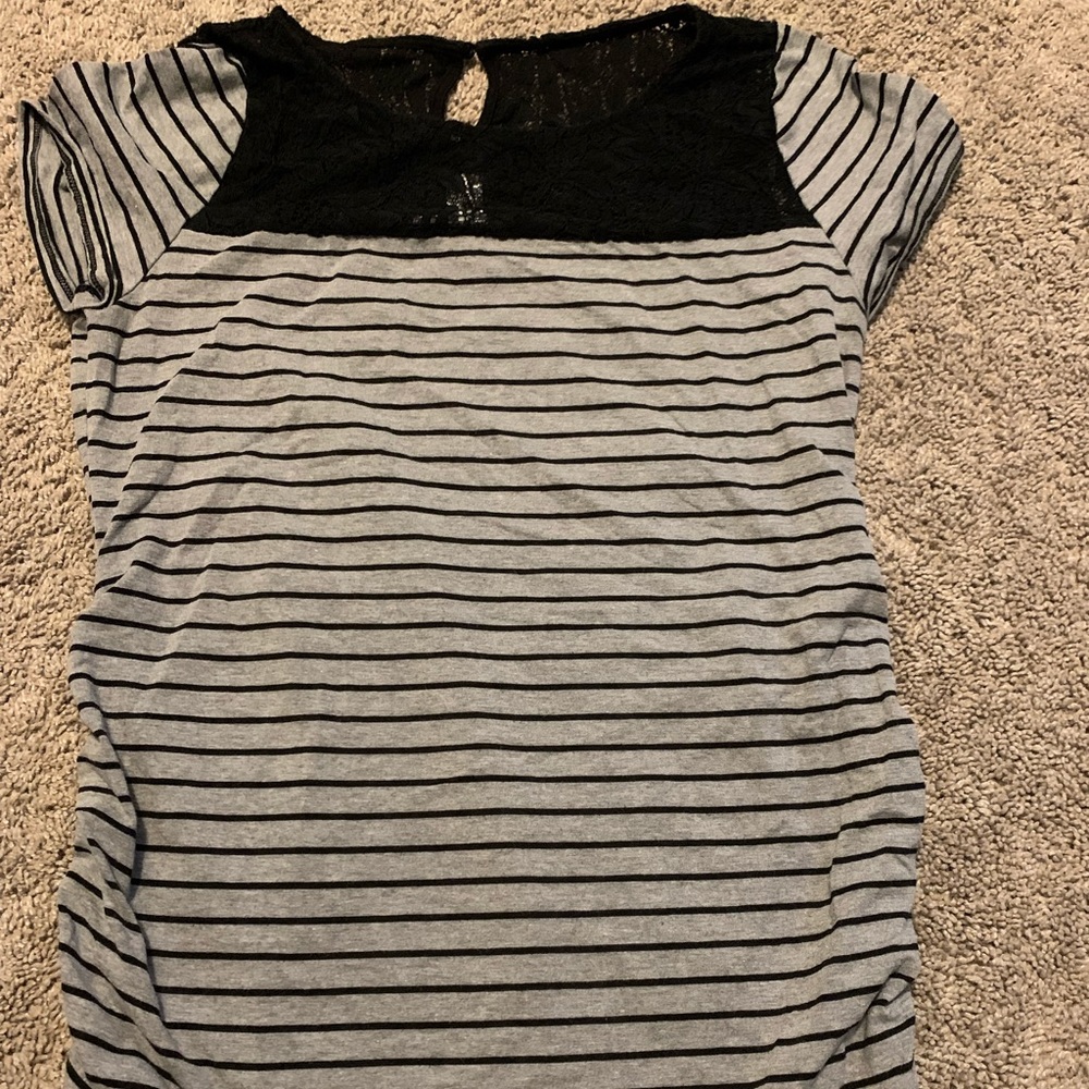Medium motherhood maternity short sleeved T-shirt